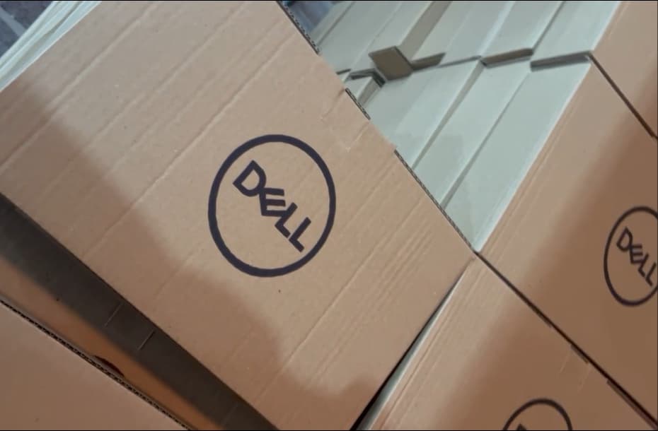 Caixas com os produtos entregues para a SPDM